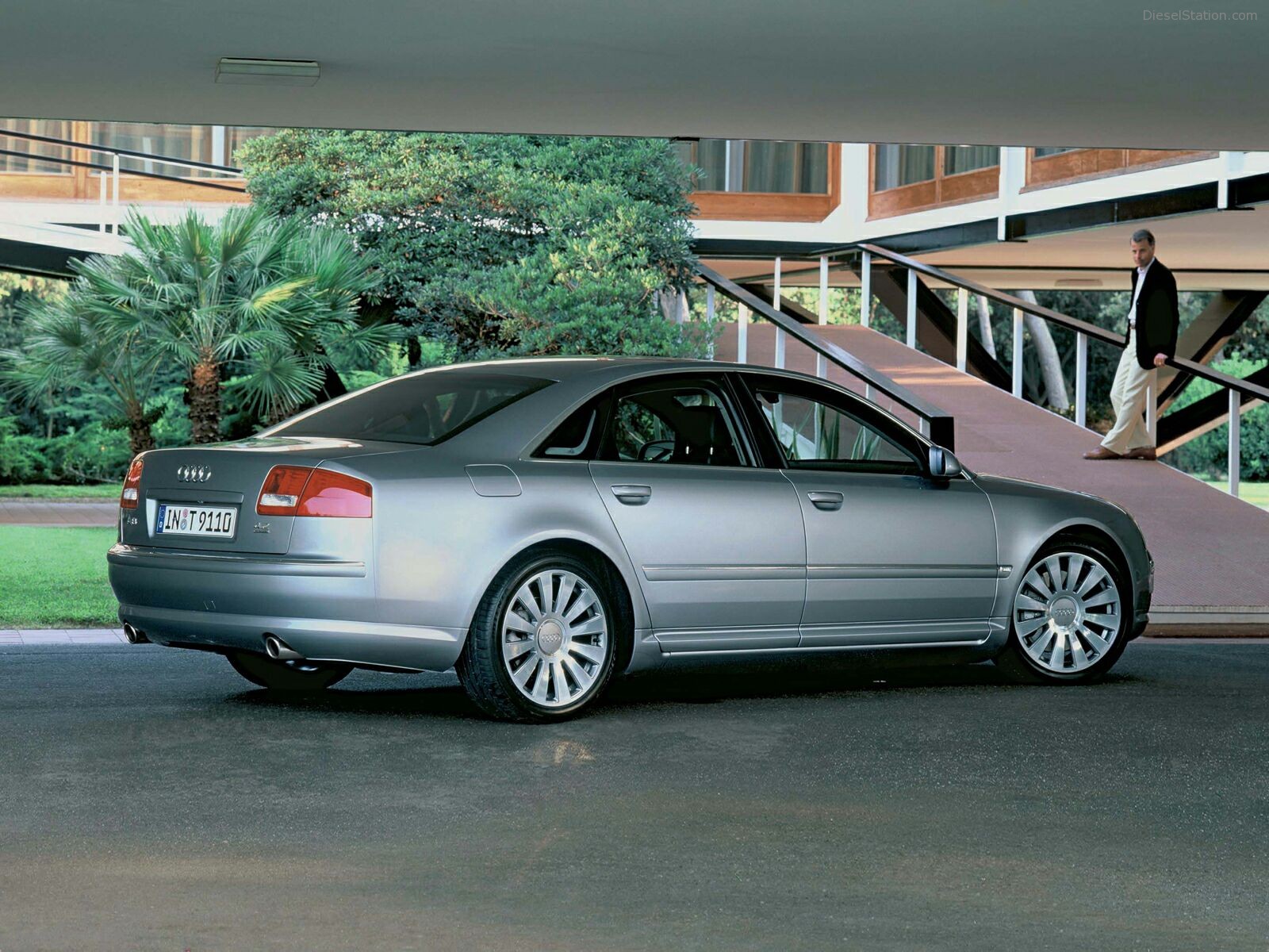 Audi A8 (2004)